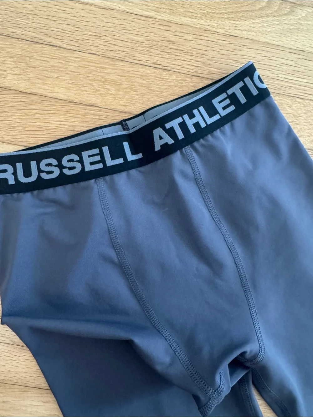 Russell Athletic Boys 8 Dri-Power Dark Gray Capri Leggings Athletic Pants